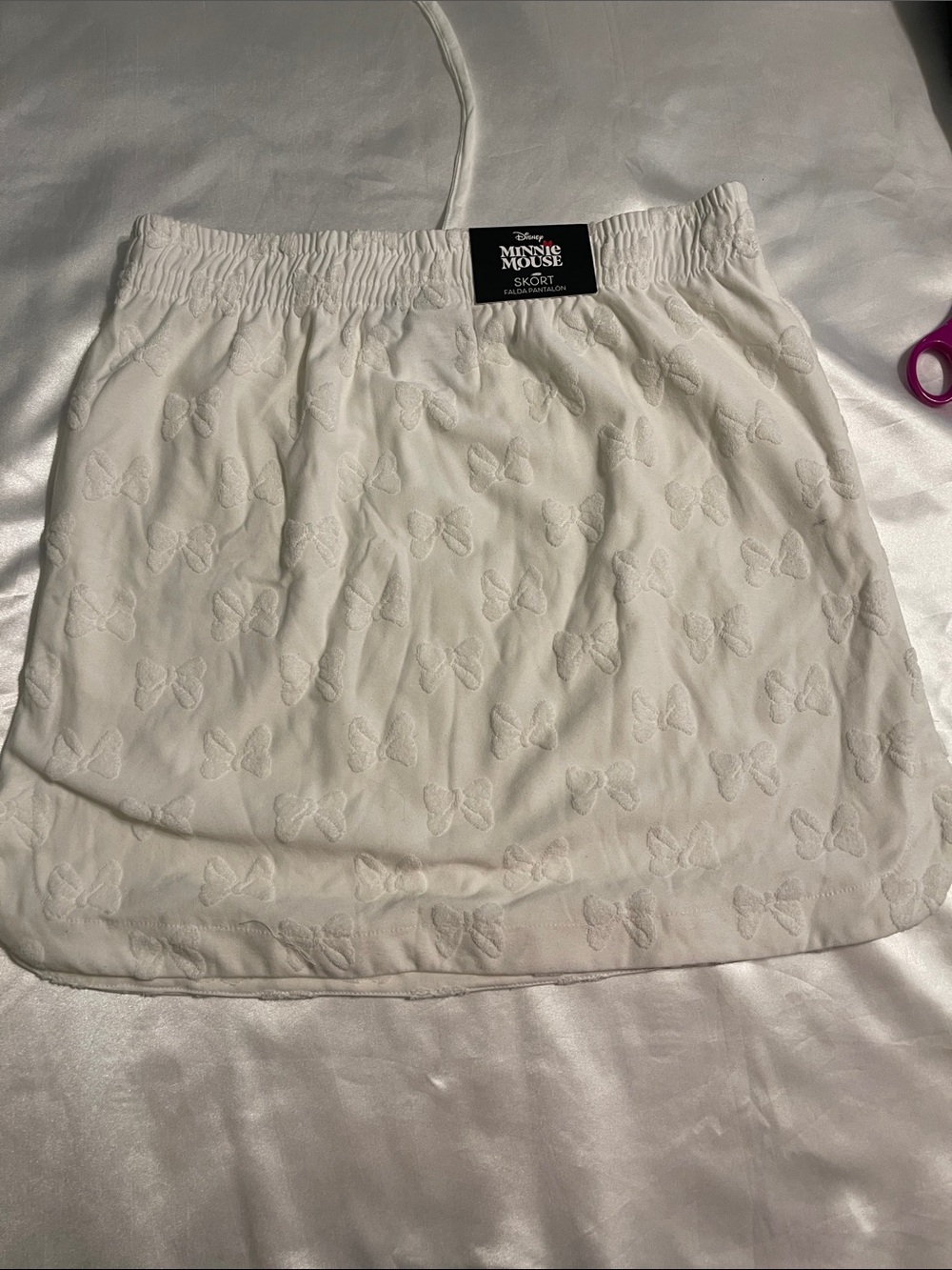 Disney White Embossed Bow Mini Skort